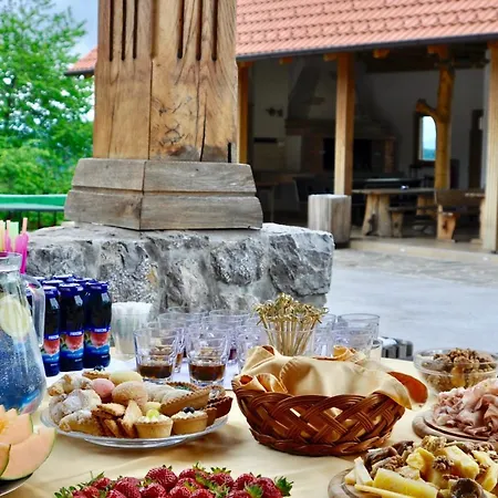 Gostinjska kuća & Domacija Krnc