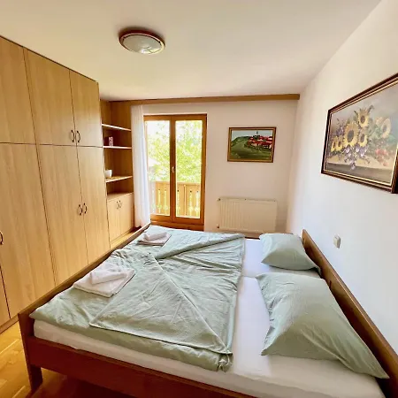 Domacija Krnc 3* Hrib pri Hinjah