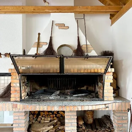 & Domacija Krnc Hrib pri Hinjah