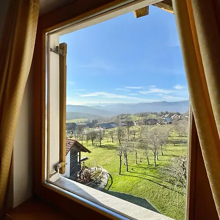 & Domacija Krnc