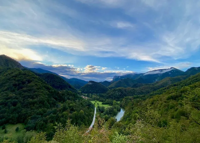 Konukevi & Domacija Krnc 4*