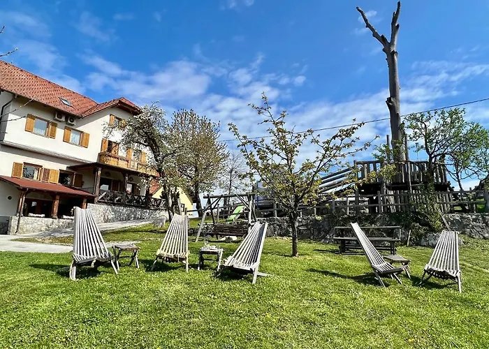 & Domacija Krnc Pensjonat Hrib pri Hinjah