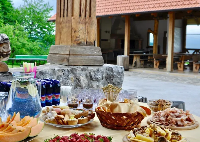 Pensjonat & Domacija Krnc