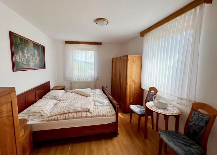 & Domacija Krnc Konukevi