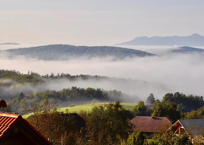 Hiša za goste & Domacija Krnc Hrib pri Hinjah
